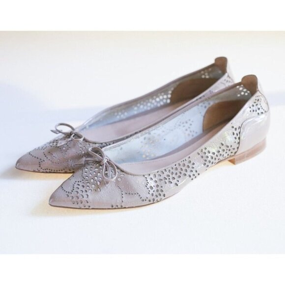 Sante Borella Nude Laser Cut Out Pointy Toe Bow  Accent Flats 40 - Picture 7 of 10